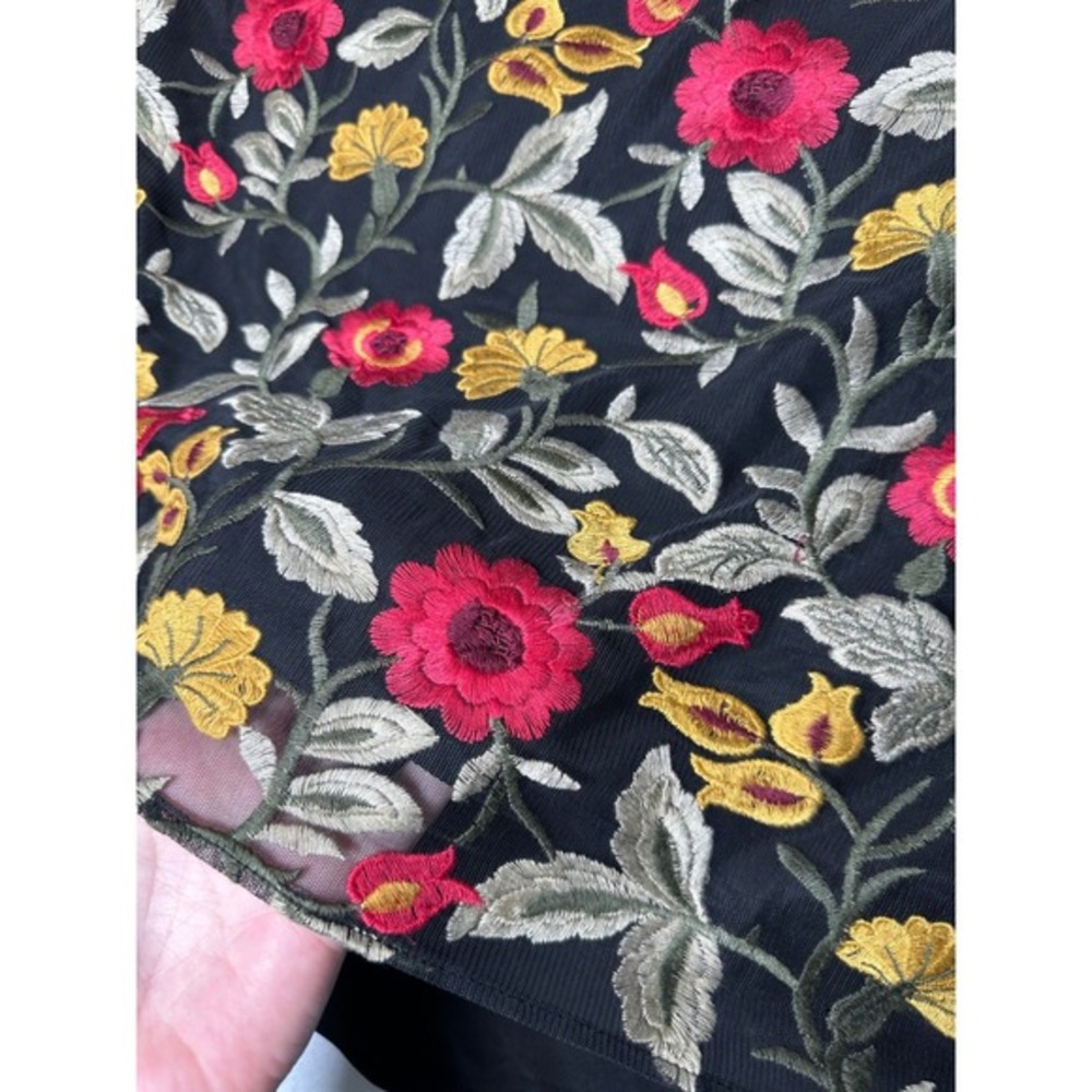 Susan‎ Graver Liquid Knit Embroidered Floral Mesh Bell Sleeve Tunic Top L - Picture 4 of 9